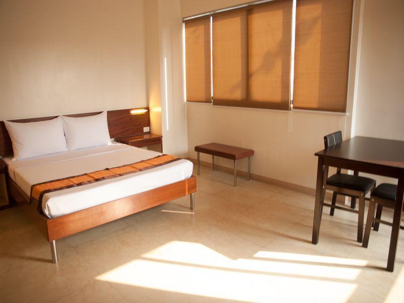 M Suites Hotel Makati City Bagian luar foto