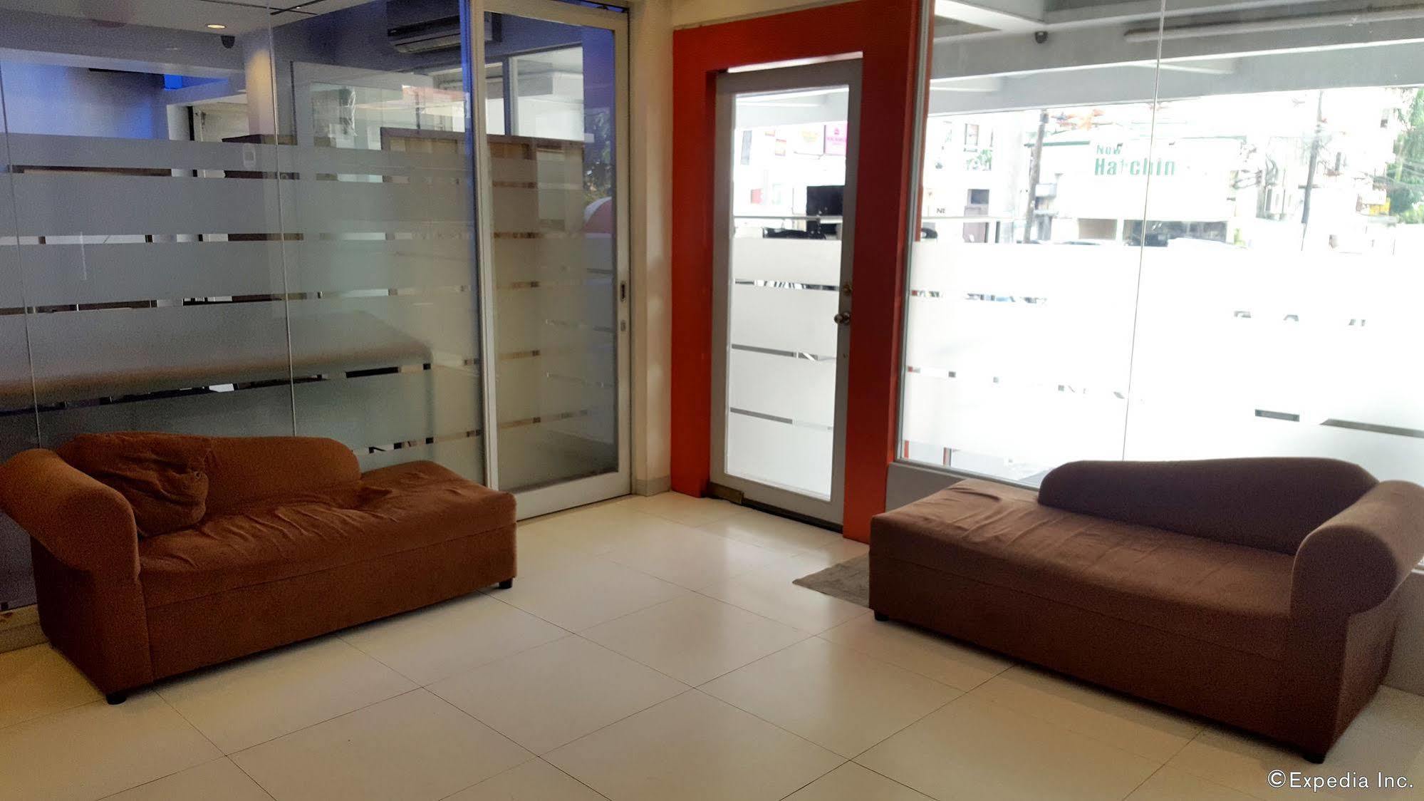 M Suites Hotel Makati City Bagian luar foto